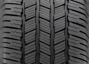 SUV equipped with Michelin Defender LTX M/S2 tires driving in snow