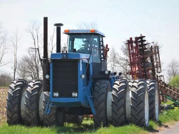 How Many Tires Does a Tractor Have