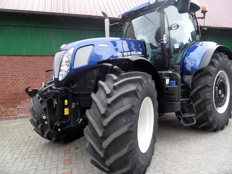 How Many Tires Does a Tractor Have
