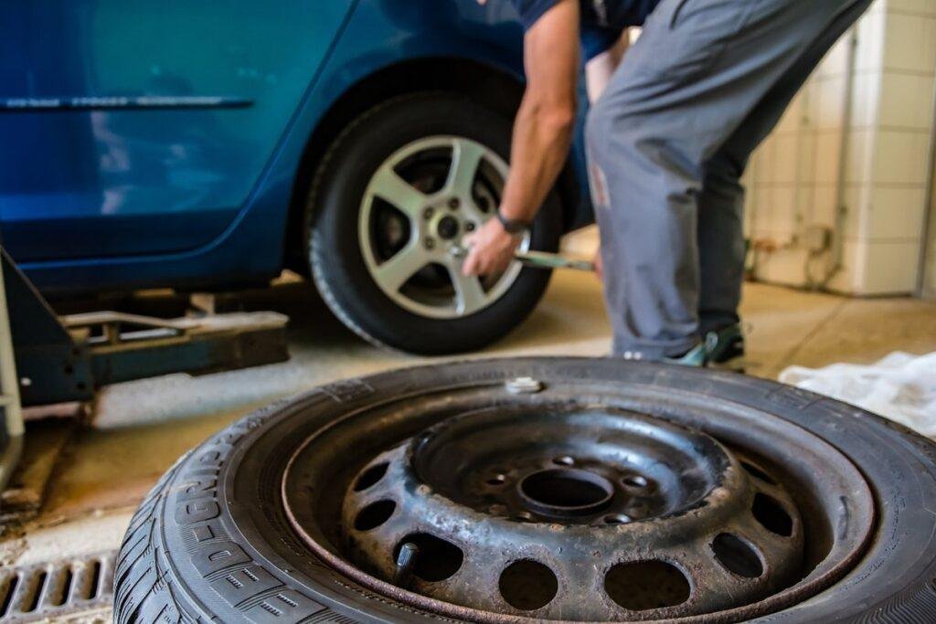winter tires, tire service, automobile, tire, tyres, tire profile, security, workshop, summer tires, winter tires, tire, tire